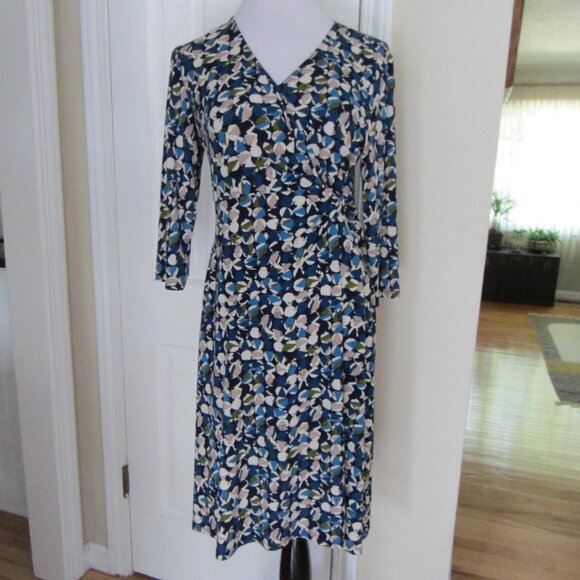 TravelSmith ¾ sleeve / front twist dress – SP - Picture 1 of 7